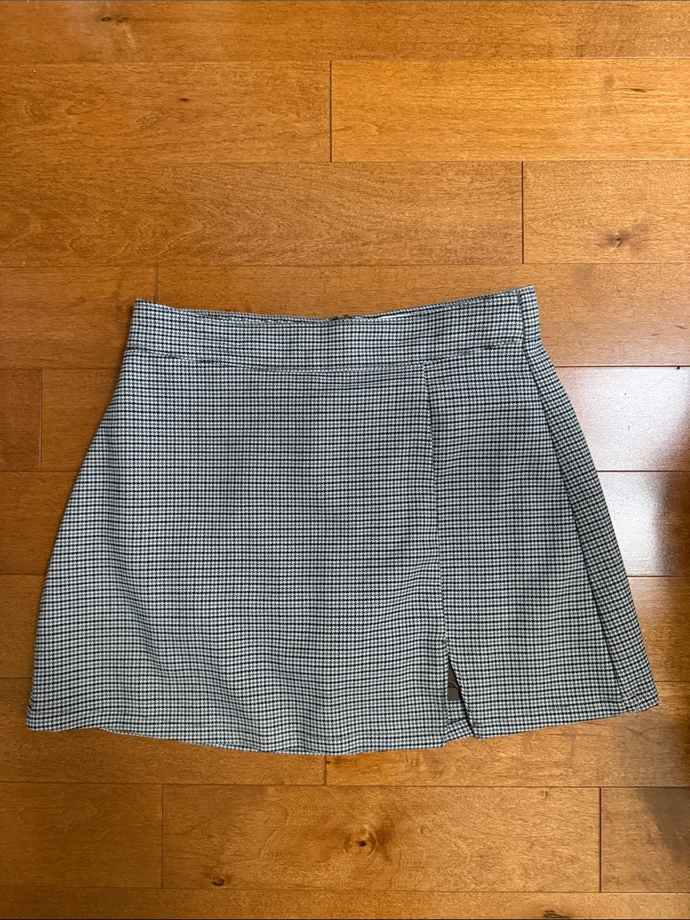 Hollister Black & White Mini Skirt with Subtle Front Slit